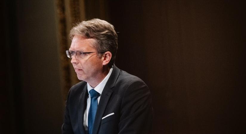 Hankó Balázs interjút adott a Die Presse-nek, majd megpróbálta letiltani a megjelenést