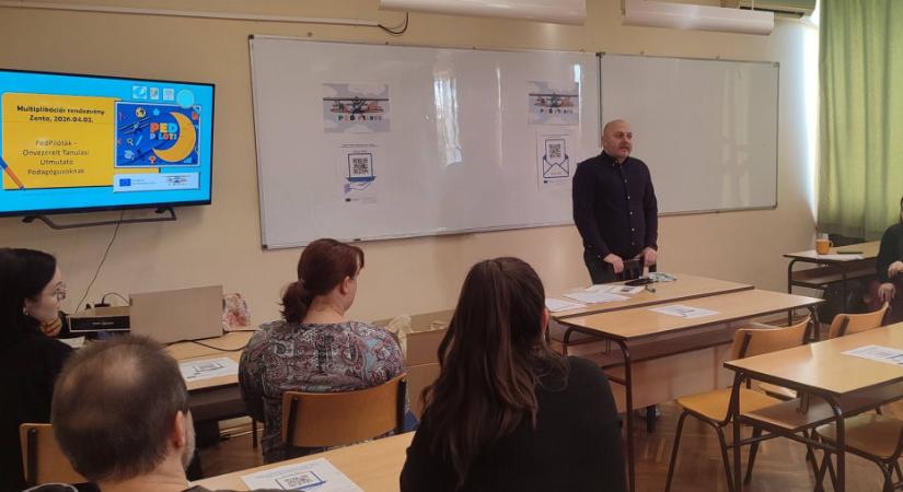 Multiplikációs rendezvény tanároknak és szülőknek