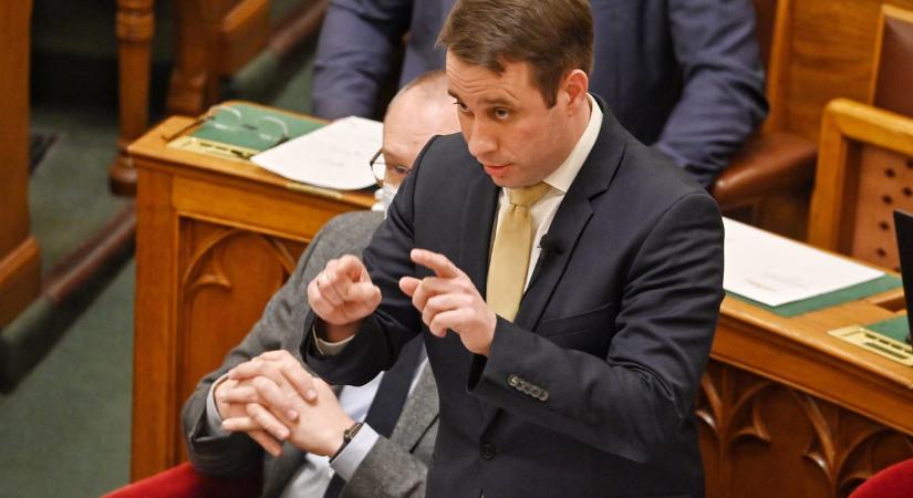 „Demokrácia Központot” hoz létre a Fidesz „a tiszás választási csalások megakadályozására”