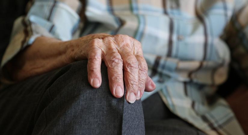 Így szavaz Nemesvid legidősebb embere: Pöndi néni elmondta, miért élvezheti Orbán Viktor a bizalmát