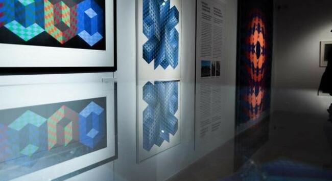 Megnyitották a közelmúltban megújított Vasarely-múzeumot Pécsen