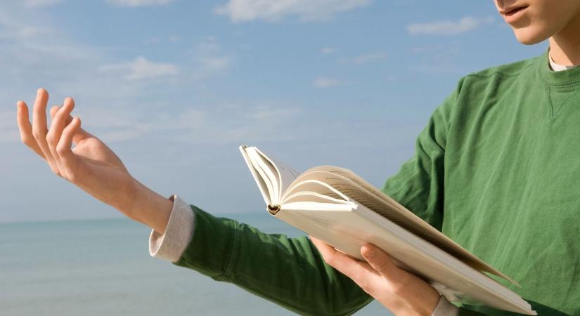 A költészet napja: április 11-én rendezik meg a Versmaratont