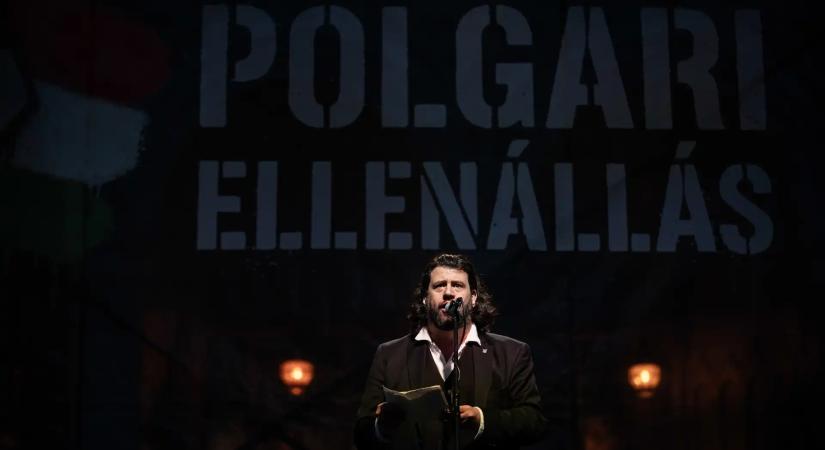 Akusztikus forradalom a Hősök terén: Elkezdődött a Rendszerbontó Nagykoncert