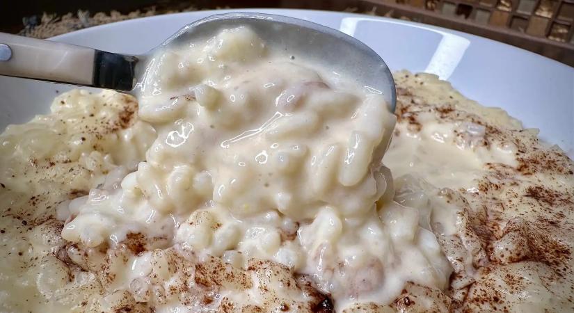 Megmutattam a nagyinak a 2 hozzávalós trükköt a tejbegrízhez, és azóta ő is így főzi az unokáknak