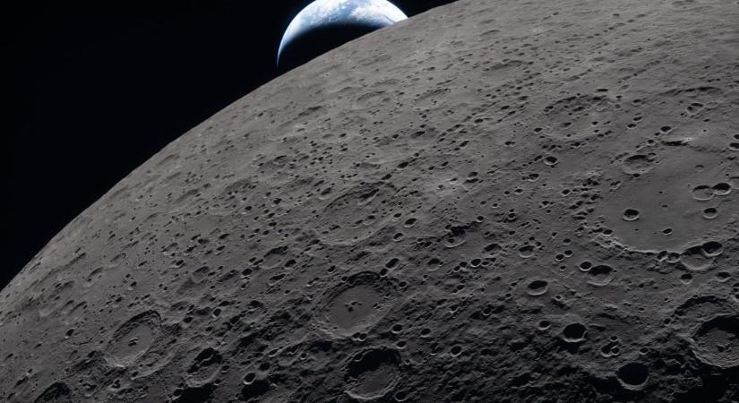 Fotó: így még soha nem látta a Holdat, a NASA űrhajósai ezt látták az űrben