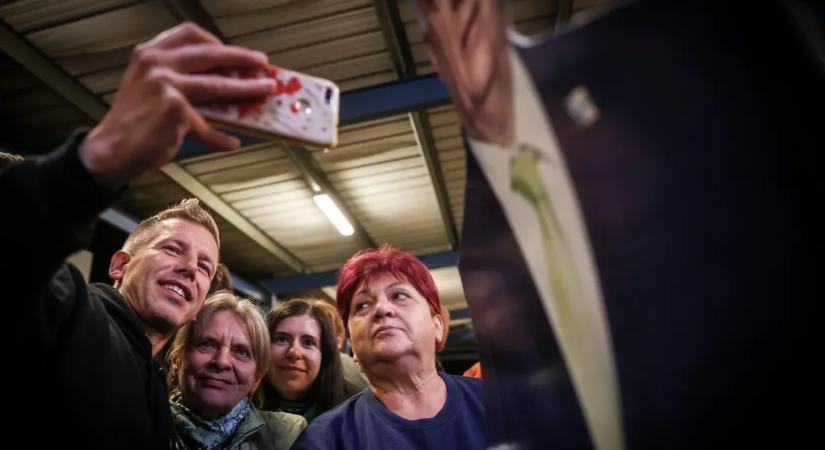 Magyar Péterék úgy vernek köröket a Fideszre a TikTokon, hogy sokkal kevesebbet posztolnak