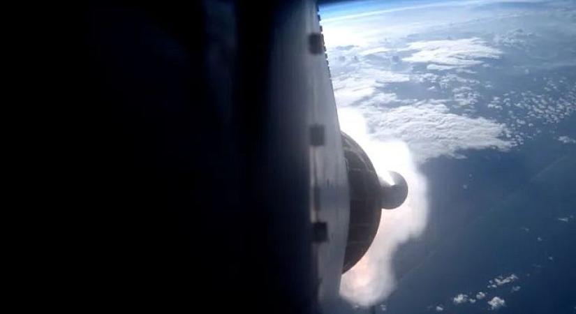 Ma éjszaka érkeznek vissza a Földre az űrhajósok a Holdtól