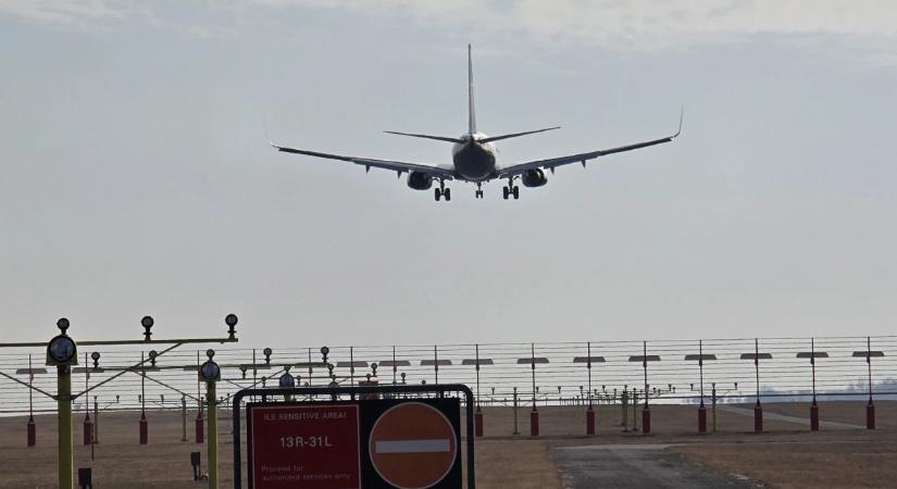 Három héten belül kerozinhiány jöhet a reptereken, kongatják a vészharangot a szakértők