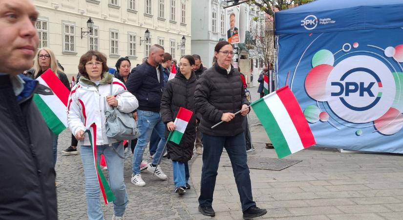 Orbán Viktor "hazaérkezett": kövesse a FEOL-on a székesfehérvári nagygyűlés történéseit! (fotók, videók, beszédek)