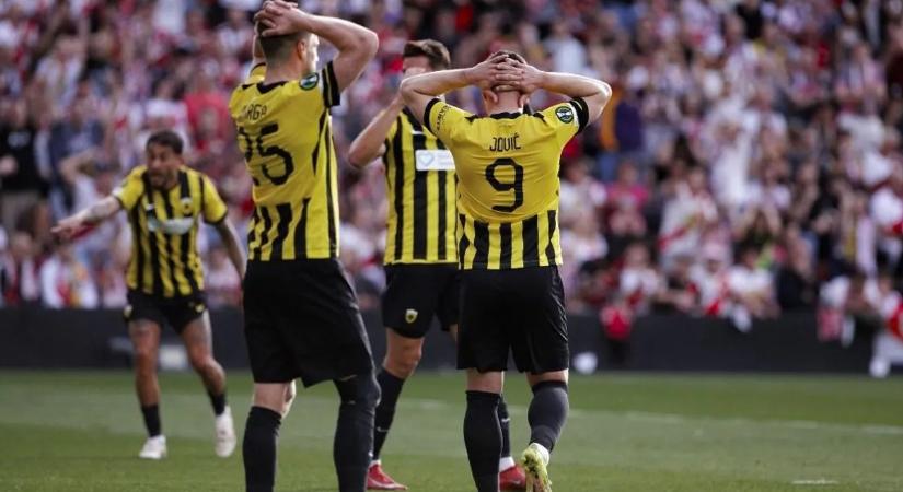 Varga Barnabás a hibás? Kemény kritika jelent meg a súlyos Kl-vereség után