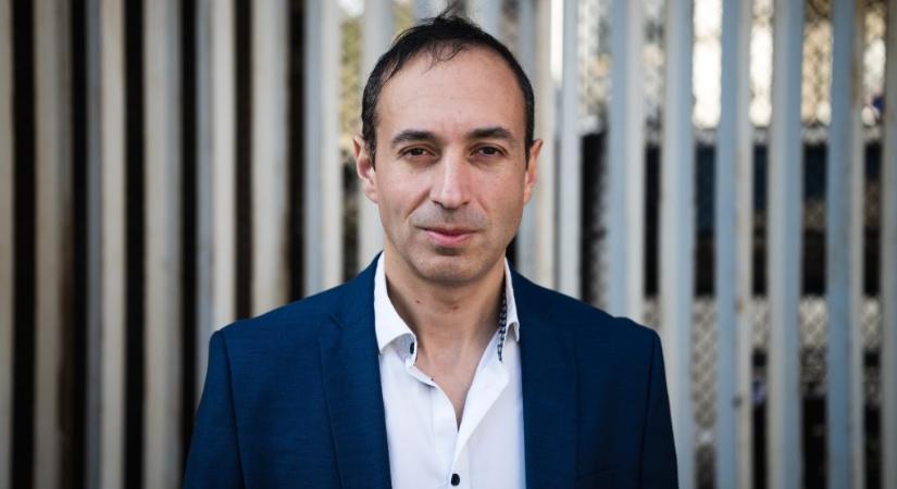 Róna Dániel a V-napban: Olyan folyamat indulhatott el a társadalomban, mint a Tizenkét dühös ember című filmben