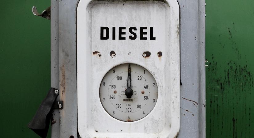 Plafonon vannak Németországban az üzemanyagok emelkedő árai miatt