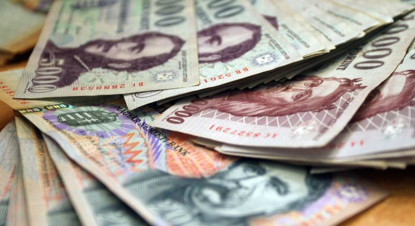 Szépen lépeget felfelé a forint