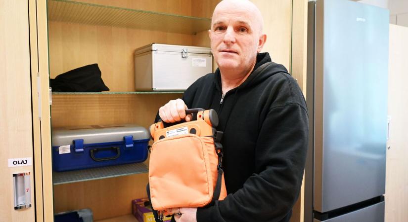 „Egy elfehéredett test feküdt előttem” – Drámai küzdelem zajlott a szolnoki sportcsarnok öltözőjében