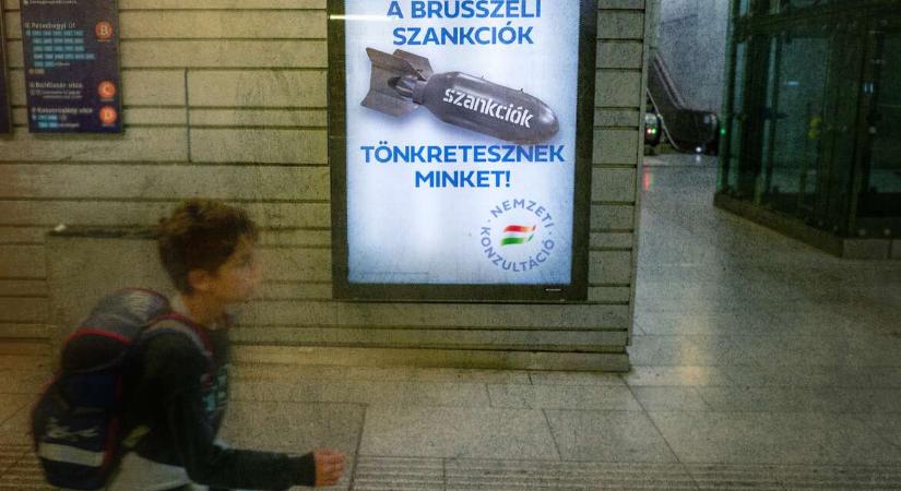 Szabó Anna Eszter: A gyerekeink a gyűlöletkeltő plakátjaitokon tanultak olvasni. Ezt tettétek az országgal.