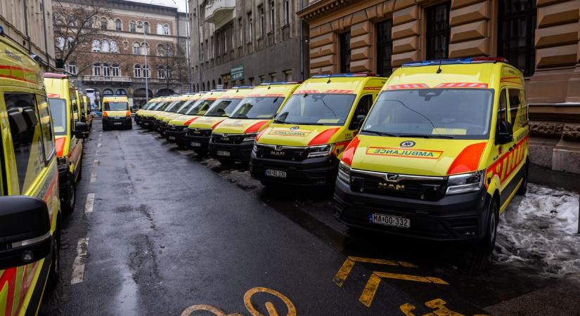 Nyolcszáz egységgel készülnek a választásokra a mentők