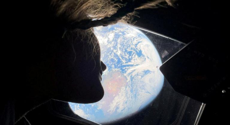 Néhány órán belül megérkezik a Földre a történelmi Hold-misszió legénysége