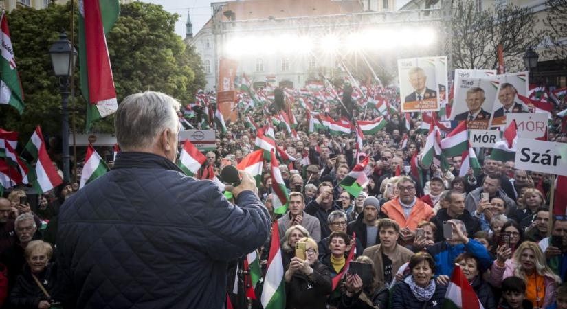Orbán Viktor Székesfehérváron: „Nyilván ebben a városban is vannak tiszások, csak itt nem szokás elrontani mások örömét”