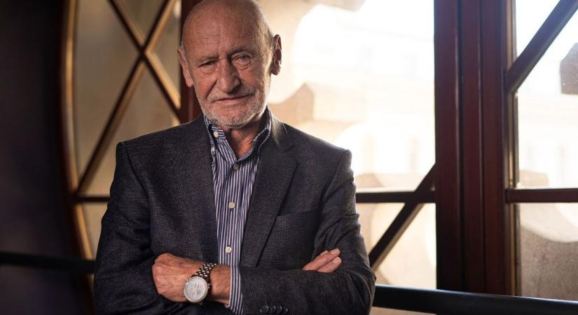 Rekordokat kíván Orbán Viktornak Reviczky Gábor