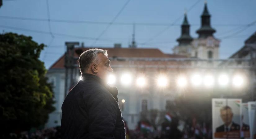 Erre is jutott egy kis idő! Kiderült, hogyan szereti a lángost Orbán Viktor