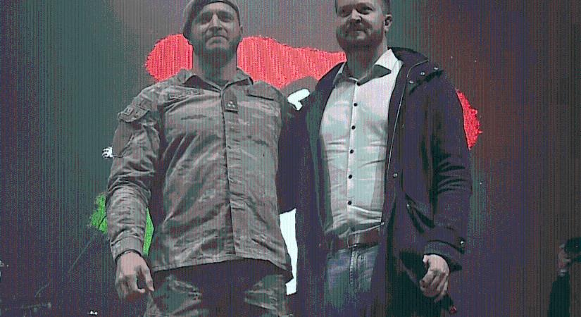 Nem a zenészek voltak a Rendszerbontó Nagykoncert legnagyobb sztárjai