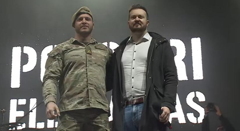 “Hősök!” – Szabó Bence és Pálinkás Szilveszter is felszólalt a Rendszerbontó Nagykoncerten