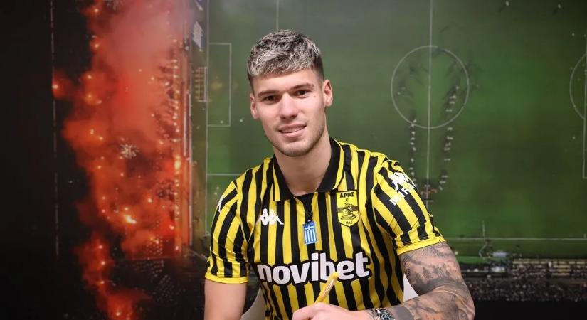 Ledobta a melltartót, megőrülnek a rajongók Kerkez dögös barátnőjéért