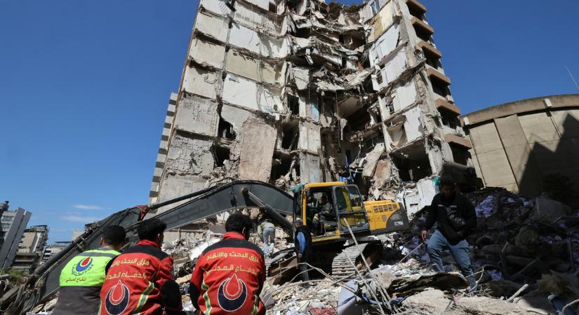 Donald Trump: Irán egyetlen kártyája a Hormuzi-szorost érintő zsarolás - Az Index percről percre tudósítása a közel-keleti eseményekről