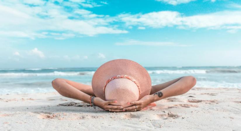 Így viselkedjen a nudista strandon – ezek az alapvető szabályok