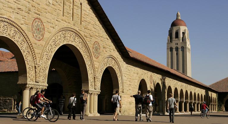 Újabb rangos egyetemet vett fel a tiltólistájára Oroszország