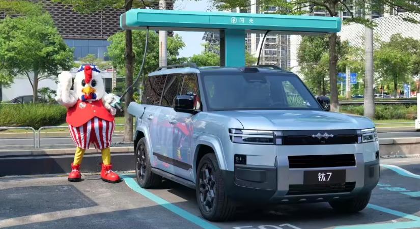 Ki lakik jól hamarabb? KFC éttermekhez viszi ultratöltőit a BYD