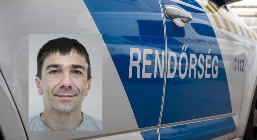 Hiába mosolyog: kábítószer miatt körözi a Balatonfüredi Rendőrség