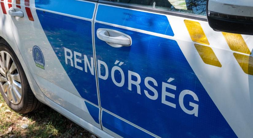 Hatalmas baleset a 67-es úton a terecsenyi kanyarban, lezárták a teljes utat