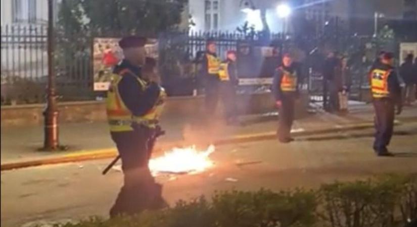Fenyegetőzés, düh, gyűlölködés és nemi szervek markolászása a Tisza kormányellenes rendezvényén (VIDEÓ)