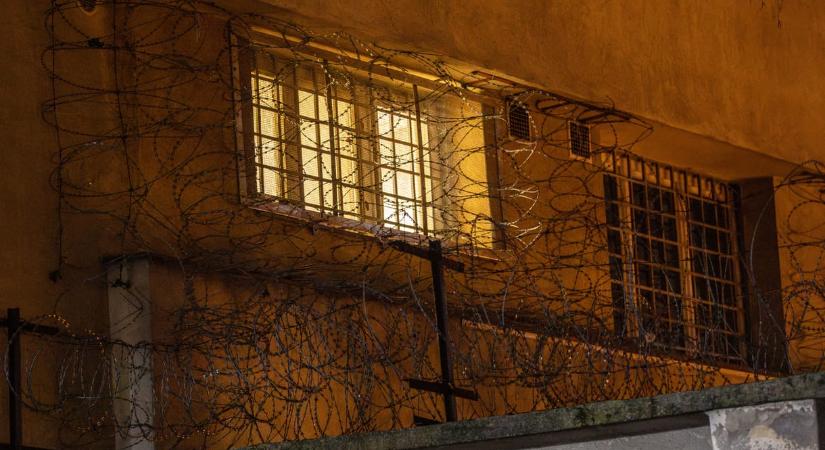 A Szőlő utca egyik volt tanára: „Nem bűnözők közé lépsz be, hanem olyan gyerekek közé, akik nem udvariaskodnak veled”