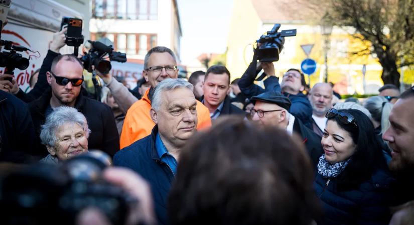 Nagyon sokan várták Orbán Viktort Vácon