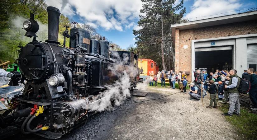 Ilyen még nem volt: új jármű debütál a Gyermekvasúton