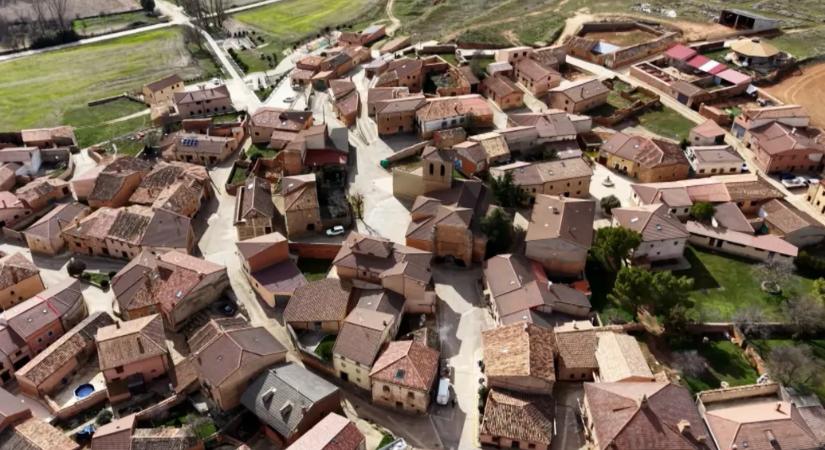 Ki ne szeretne kocsmát üzemeltetni Spanyolországban, ráadásul úgy, hogy lakást is kap mellé?