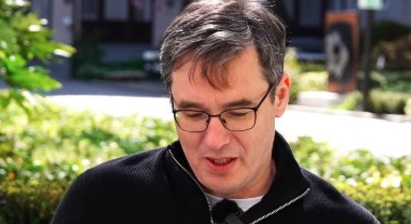 Karácsony Gergely: A Költészet Napján vár a versvillamos