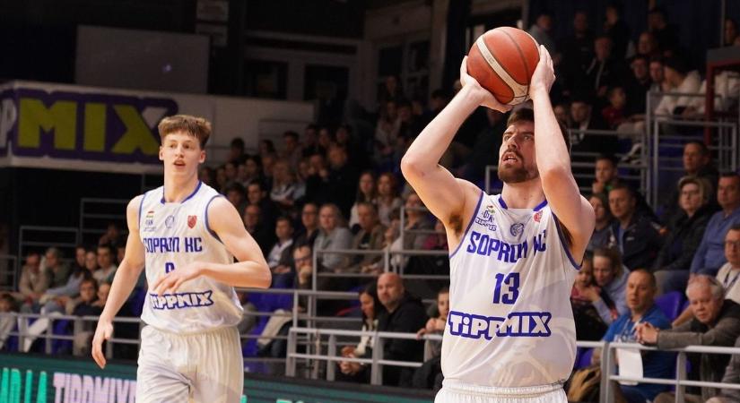 Saját kezében az SKC sorsa