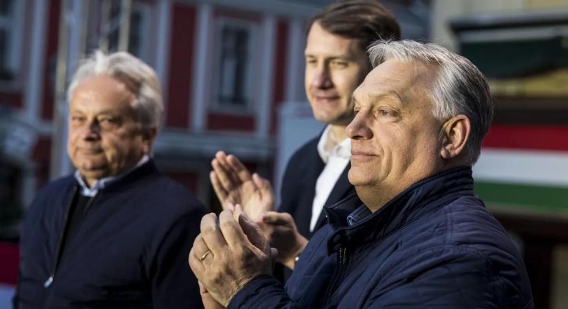 Sajtóértesülés: ezzel a szuperjárművel fog megérkezni Orbán Viktor a budai Várba