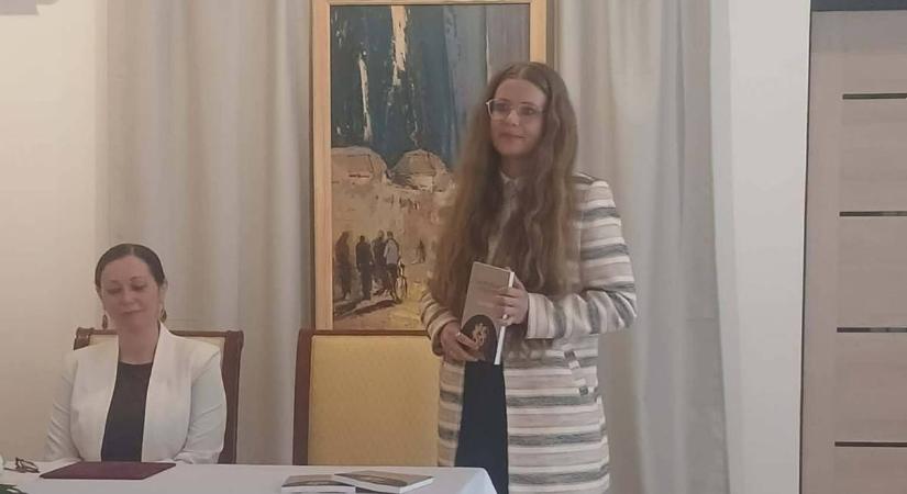 Beregszászon bemutatták Kész Réka könyvét a salánki viaszos hímesekről - A hagyomány élő öröksége