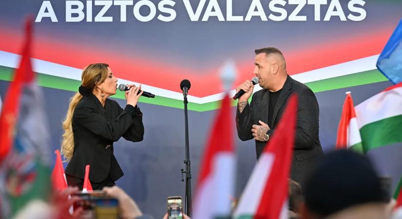 30 másodpercben a különbség egy fideszes és egy tiszás kampányesemény között