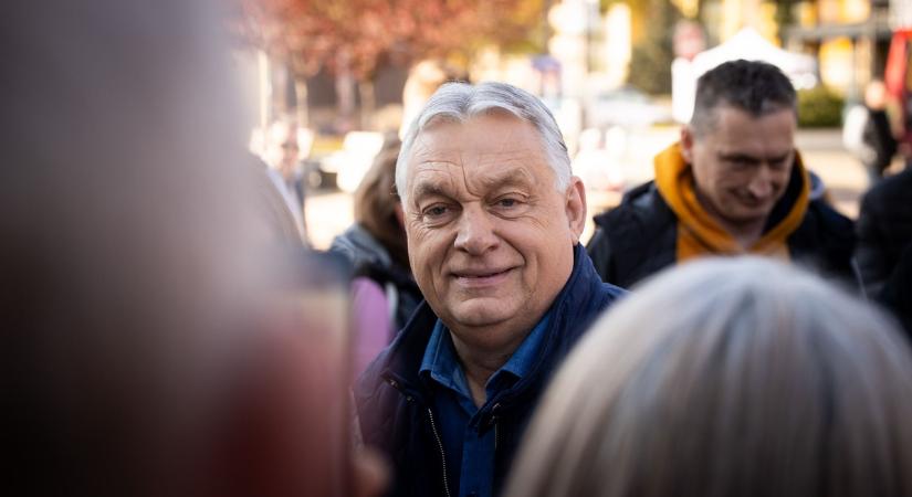 Orbán Viktor videón mutatta meg: elképesztő a hangulat a kampánybuszban