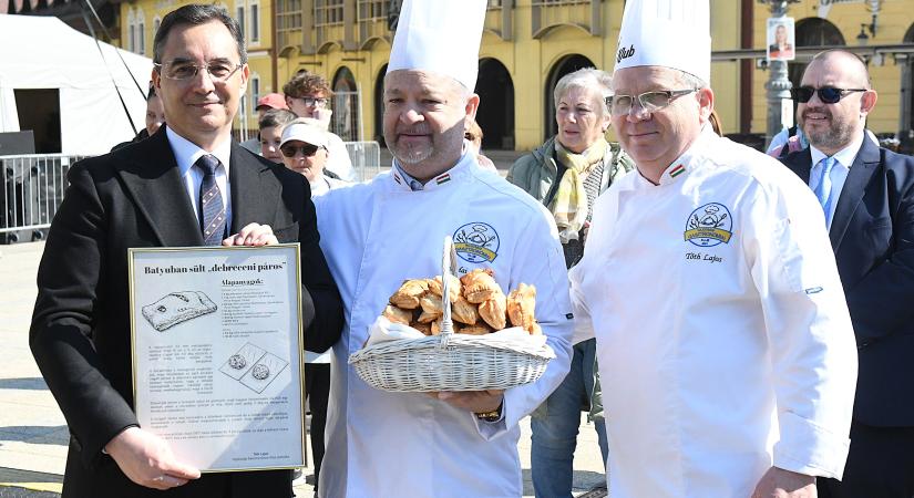 Ismét ünneplőbe öltözött Debrecen