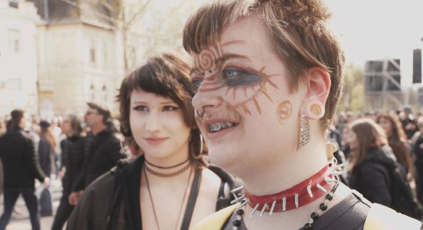 „Rendszerváltók”