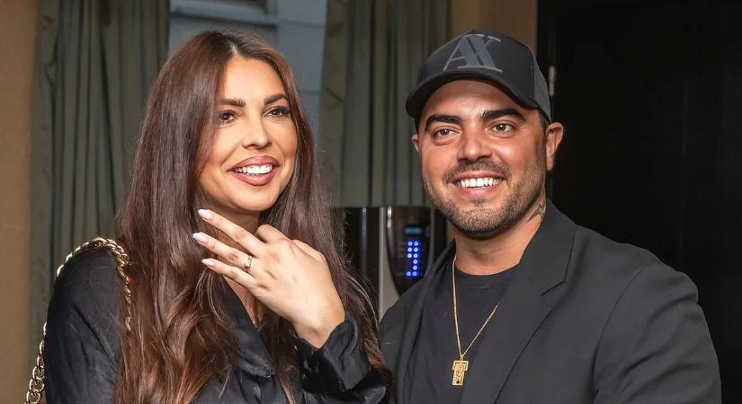 Heremutogatás a Hősök terén – Young G Béci nekiment a tiszás kampányeseménynek