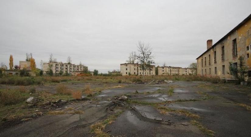 Sok a pletyka a kunmadarasi repülőtérről, most tiszta vizet öntöttek a pohárba