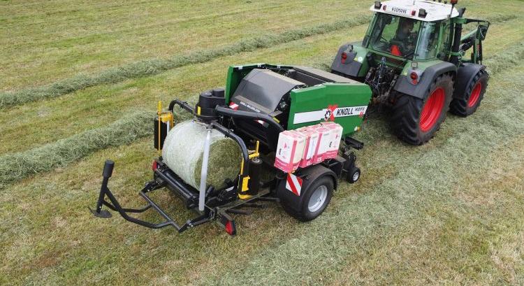 KNOLL MidiFix II – bálázás és csomagolás egy menetben