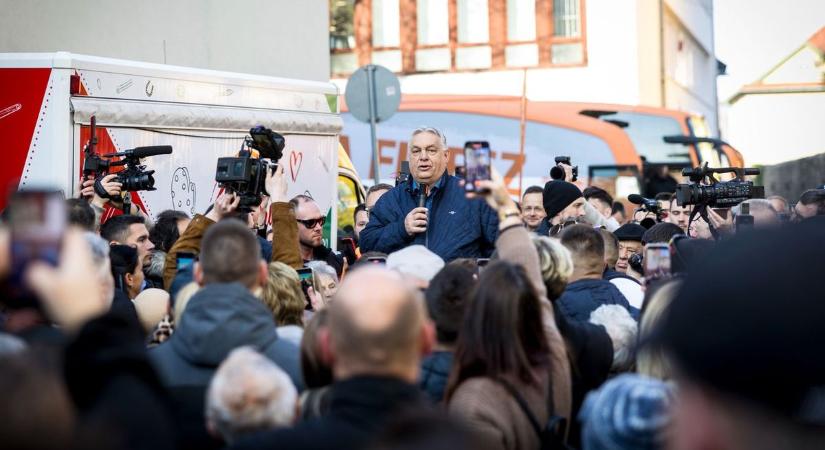 Elindult az egymillió kézfogás napja, cikkünk folyamatosan frissül ( fotók, videók)